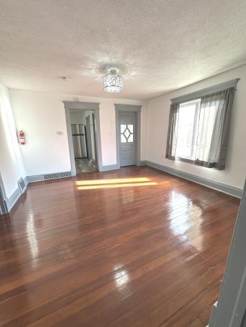 408 South Gardiner Avenue Rockford IL 61104