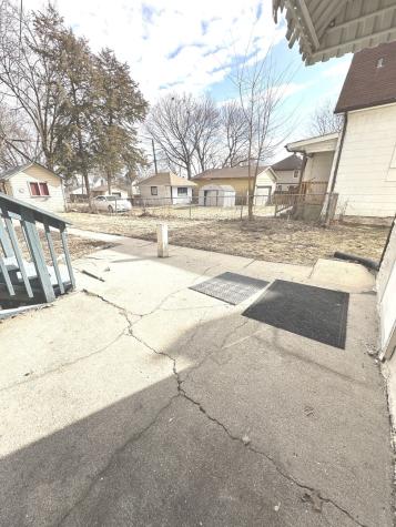 408 South Gardiner Avenue Rockford IL 61104