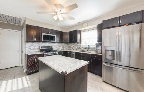 8735 North Wisner Street Niles IL 60714