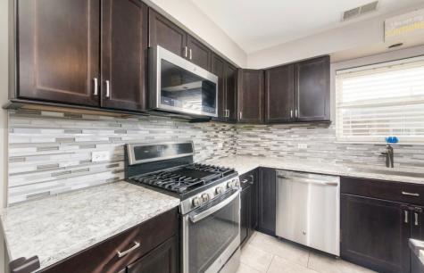 8735 North Wisner Street Niles IL 60714