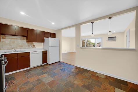 1211 Brown Street Des Plaines IL 60016