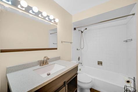 1211 Brown Street Des Plaines IL 60016