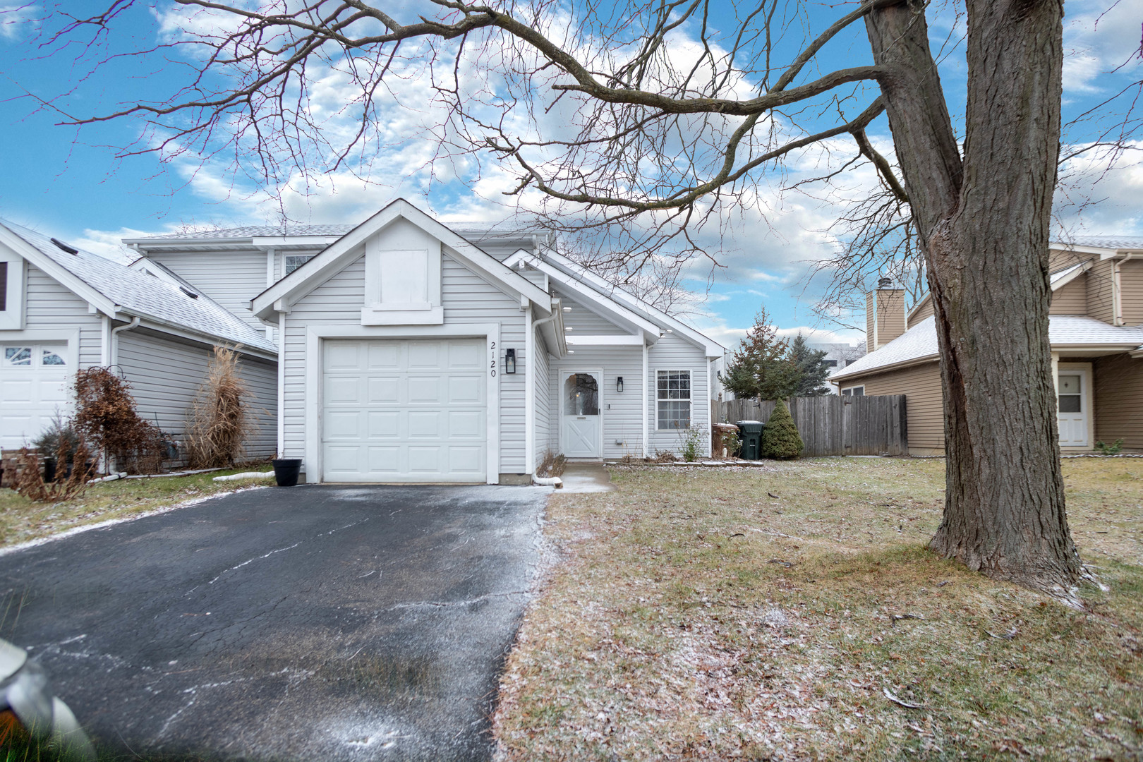 2120 Brittany Court Glendale Heights IL 60139