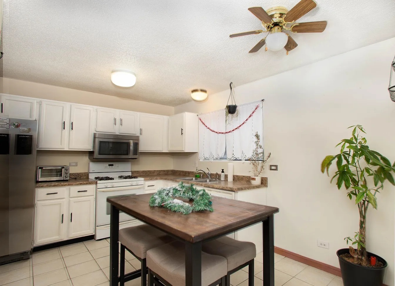 2120 Brittany Court Glendale Heights IL 60139