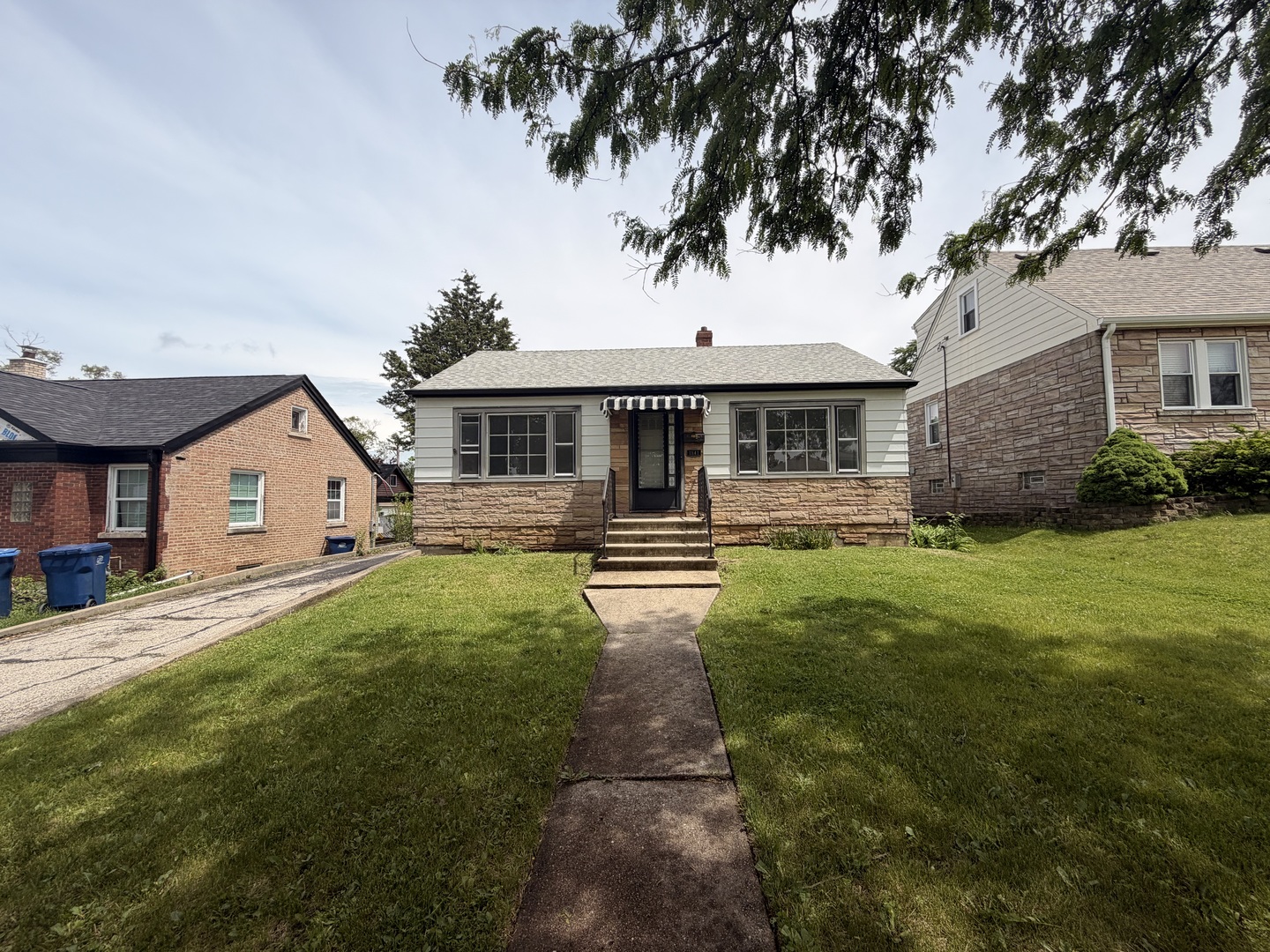 1941 Herbert Avenue Berkeley IL 60163