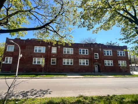 7800 South Burnham Avenue Chicago IL 60649