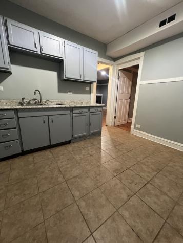 7800 South Burnham Avenue Chicago IL 60649