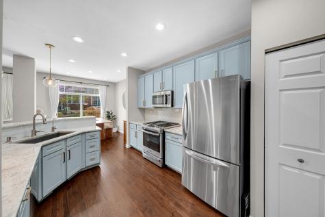 1472 Pinehurst Circle Vernon Hills IL 60061