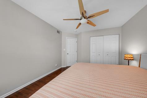 1472 Pinehurst Circle Vernon Hills IL 60061