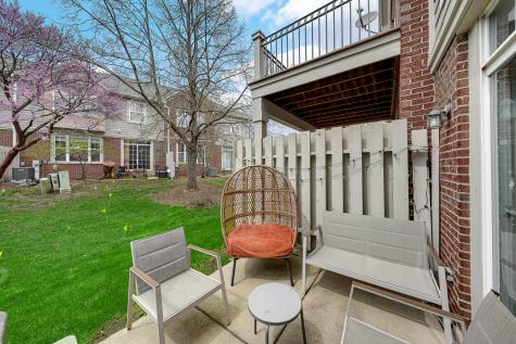 1472 Pinehurst Circle Vernon Hills IL 60061