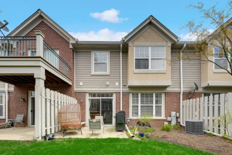1472 Pinehurst Circle Vernon Hills IL 60061