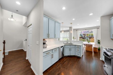 1472 Pinehurst Circle Vernon Hills IL 60061
