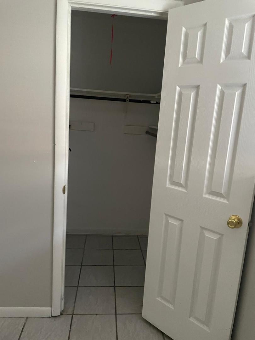 1751 Felten Road Aurora IL 60505