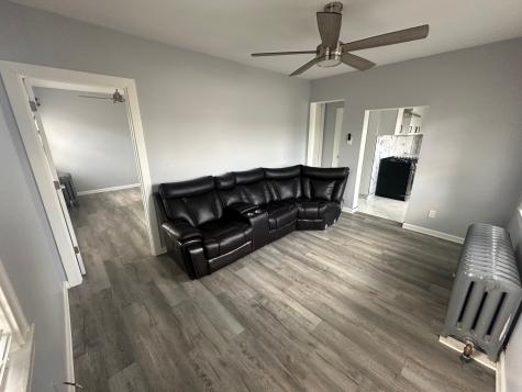 6 South Monterey Avenue Villa Park IL 60181