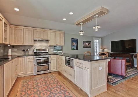 916 Driscoll Court Highland Park IL 60035