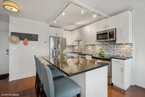 2930 North Sheridan Road Chicago IL 60657