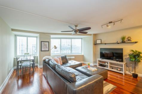 211 East Ohio Street Chicago IL 60611