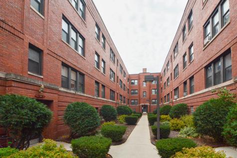 5736 North Winthrop Avenue Chicago IL 60660