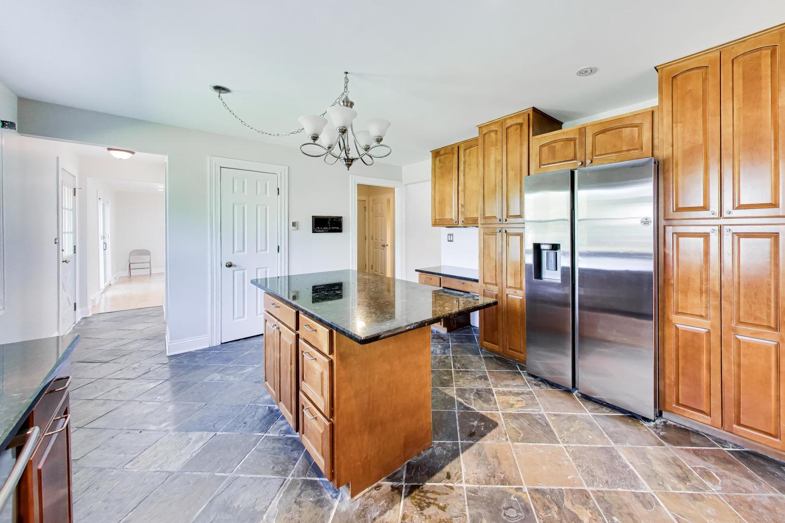 1526 Carrol Court Darien IL 60561