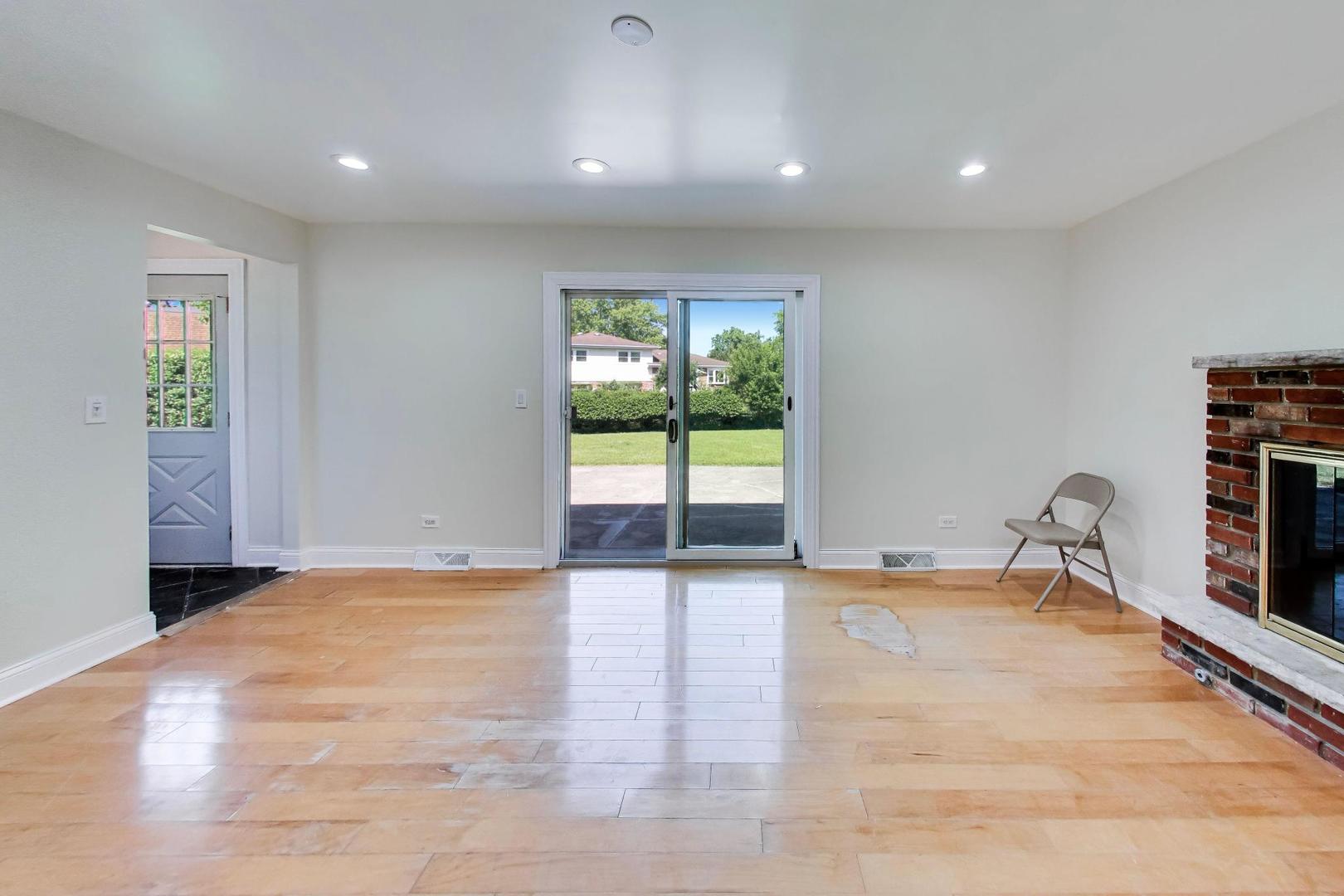 1526 Carrol Court Darien IL 60561