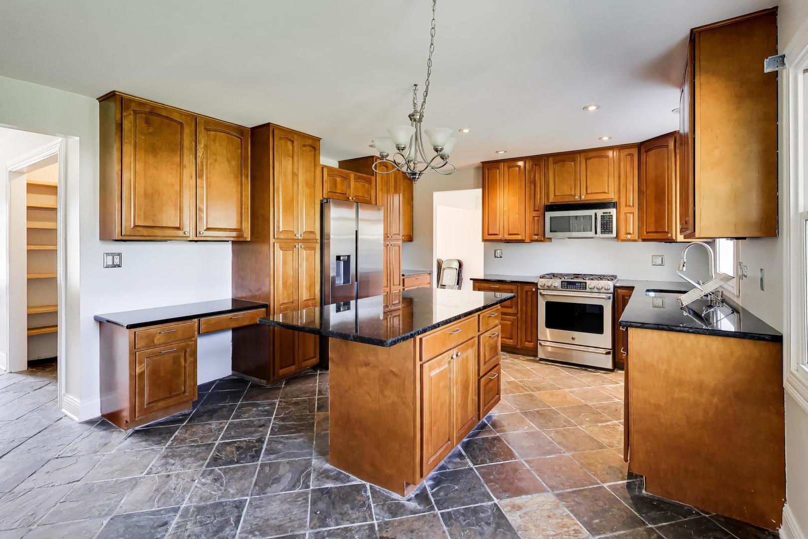 1526 Carrol Court Darien IL 60561