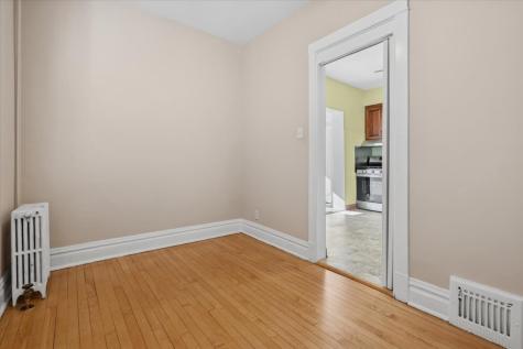 5033 West Cullom Avenue Chicago IL 60641