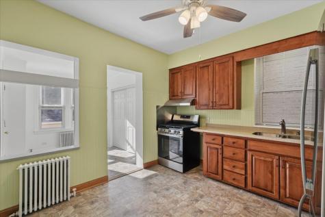 5033 West Cullom Avenue Chicago IL 60641