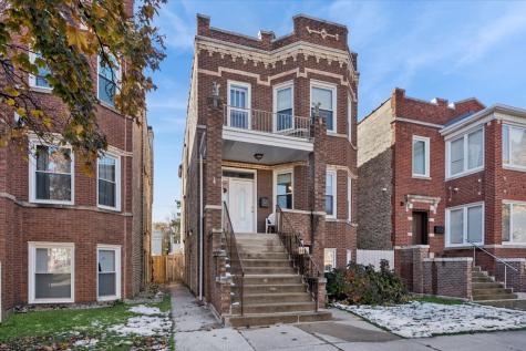 5033 West Cullom Avenue Chicago IL 60641