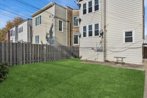5033 West Cullom Avenue Chicago IL 60641
