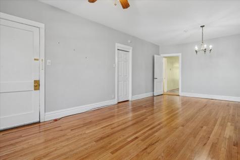 5033 West Cullom Avenue Chicago IL 60641