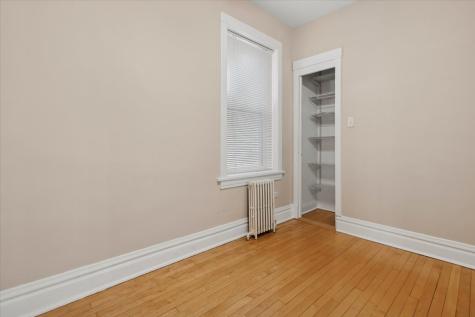 5033 West Cullom Avenue Chicago IL 60641