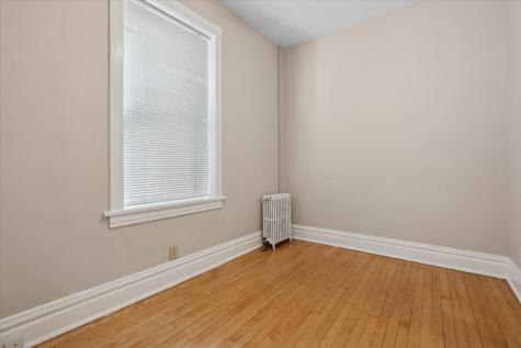 5033 West Cullom Avenue Chicago IL 60641