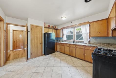 7058 South Fairfield Avenue Chicago IL 60629