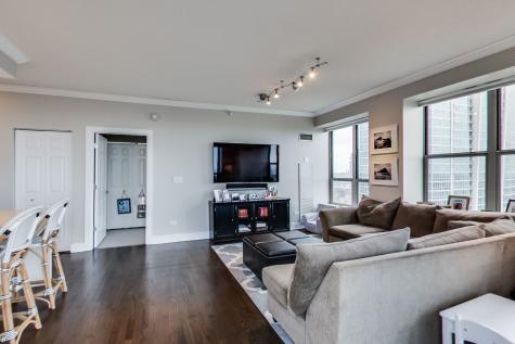 1717 South Prairie Avenue Chicago IL 60616