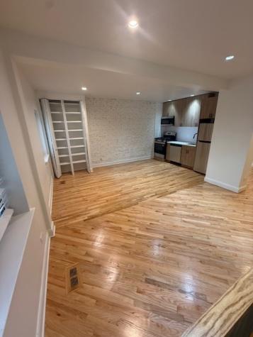4946 North Harding Avenue Chicago IL 60625