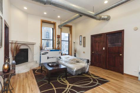 548 North Wells Street Chicago IL 60654