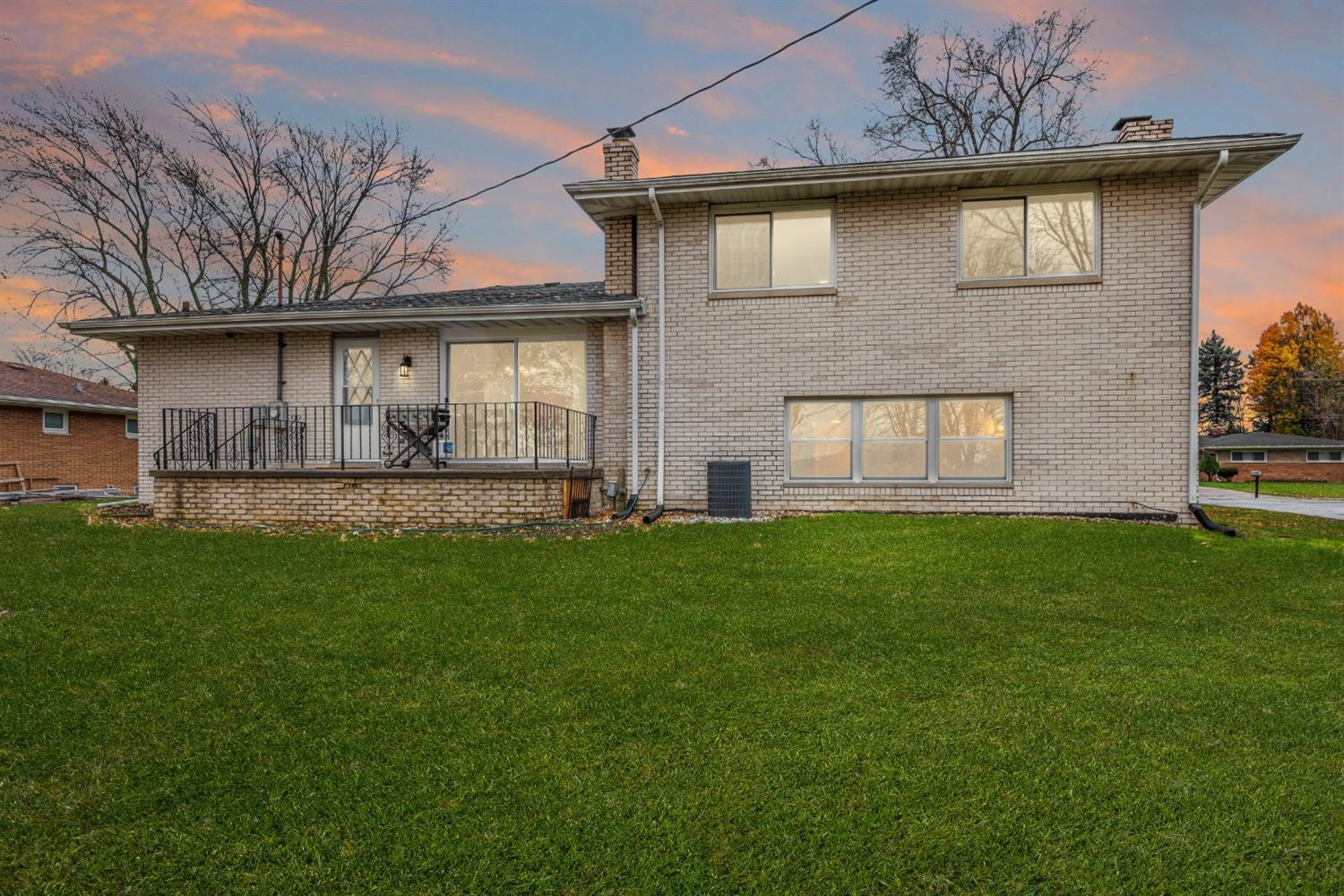 20 W Elizabeth Drive Schererville IN MLS 542159 395,000 McColly Real Estate