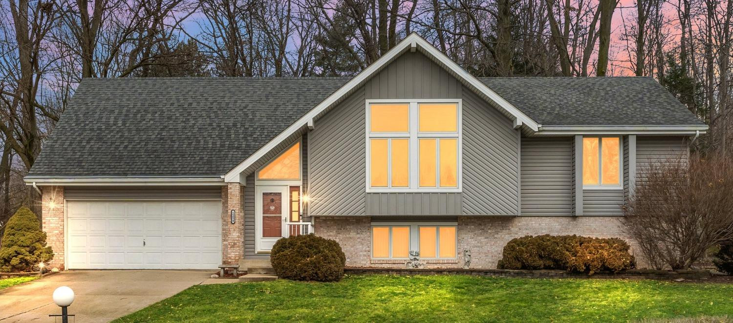 1254 Burr Oak Drive Chesterton IN MLS 543502 325,000 McColly Real Estate