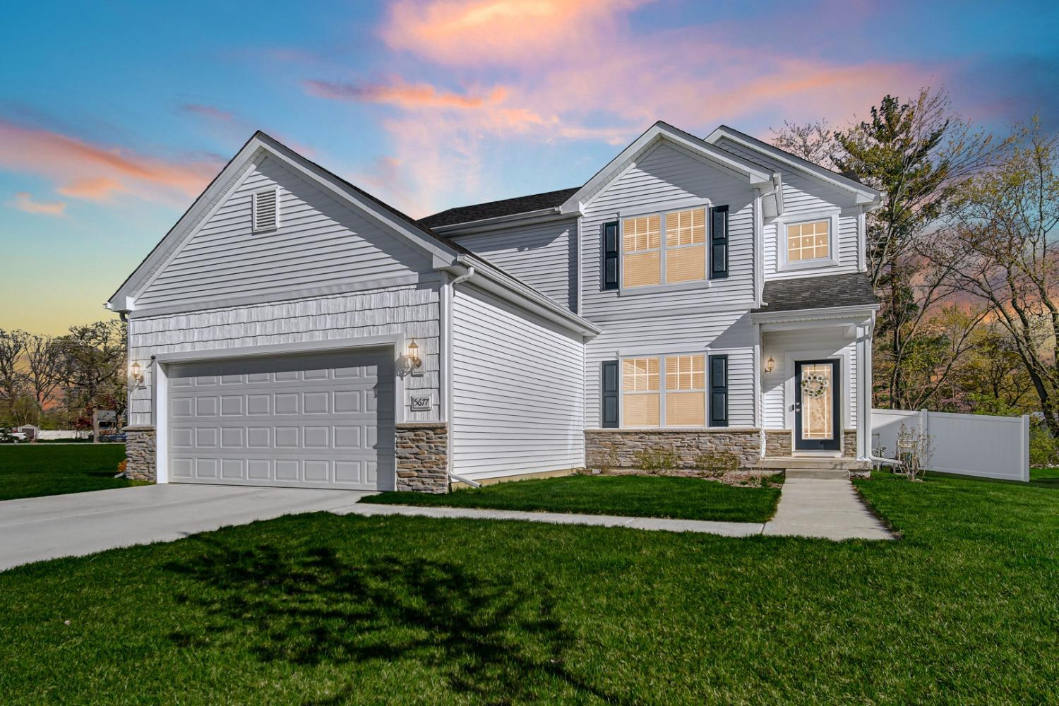 5677 Burr Ridge Circle Crown Point IN MLS 541945 389,900