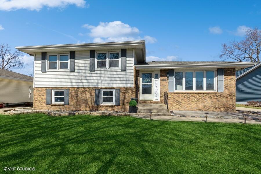 3737 41st Lane Highland IN MLS 800499 329,900 McColly Real Estate