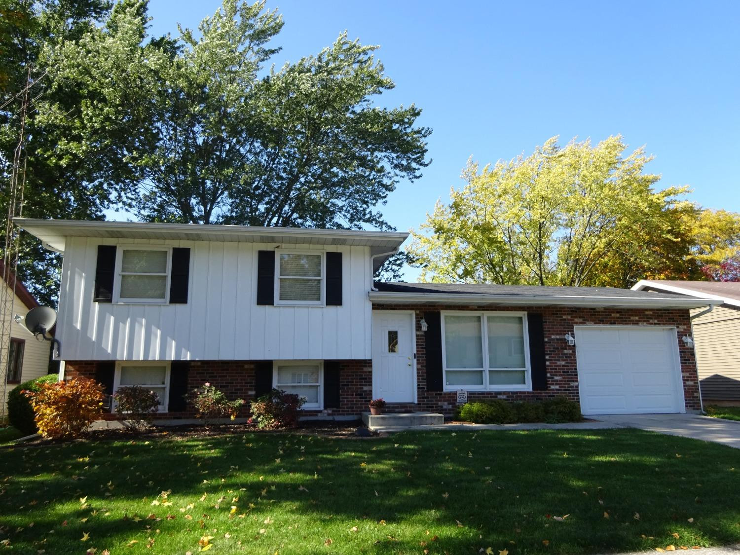 3205 Churchview Drive Valparaiso IN MLS 540387 265,900 McColly