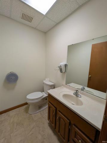 13 NE 3rd Street Washington IN 47501