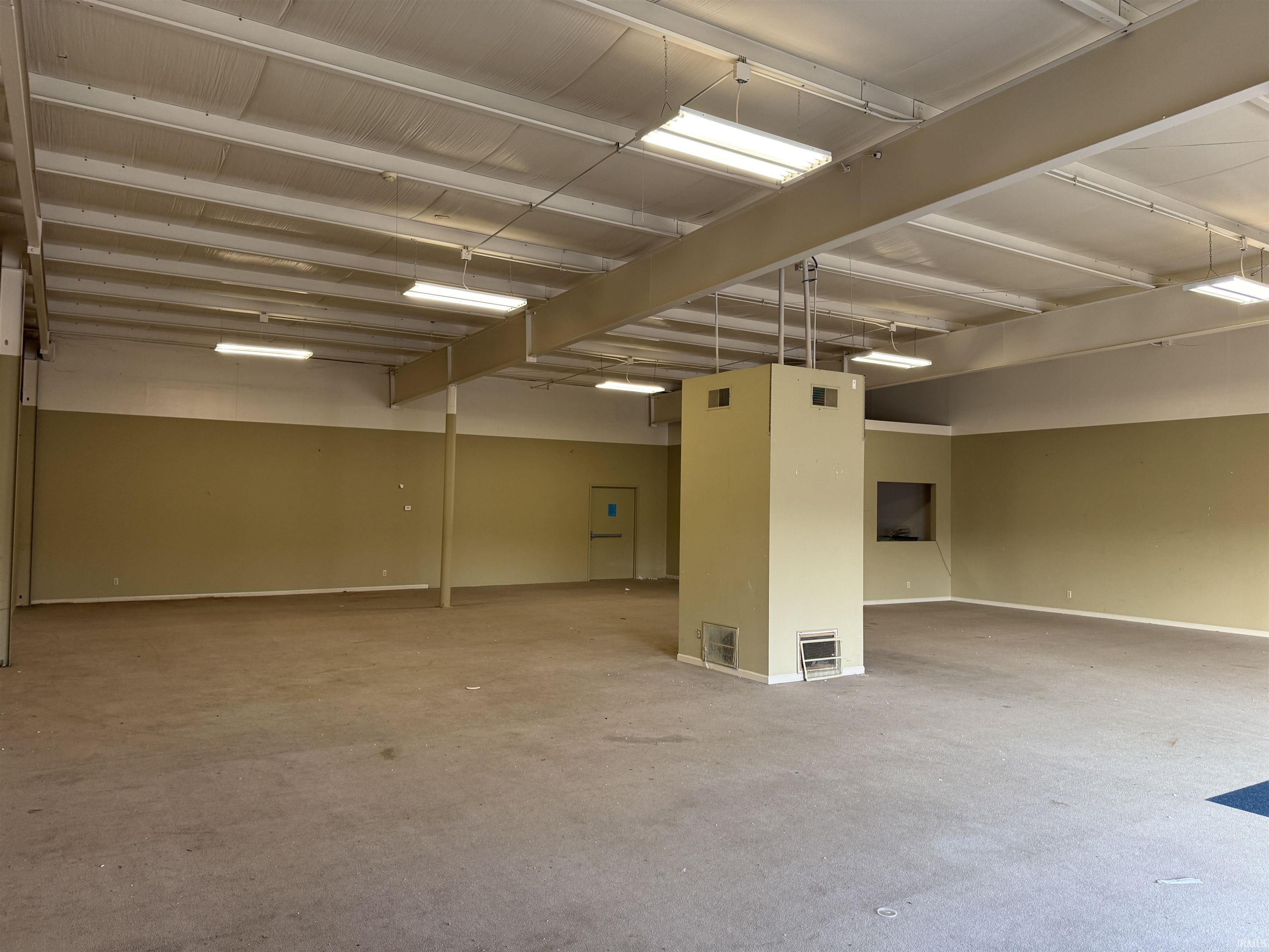 2166 N Oak Drive Plymouth IN 46563