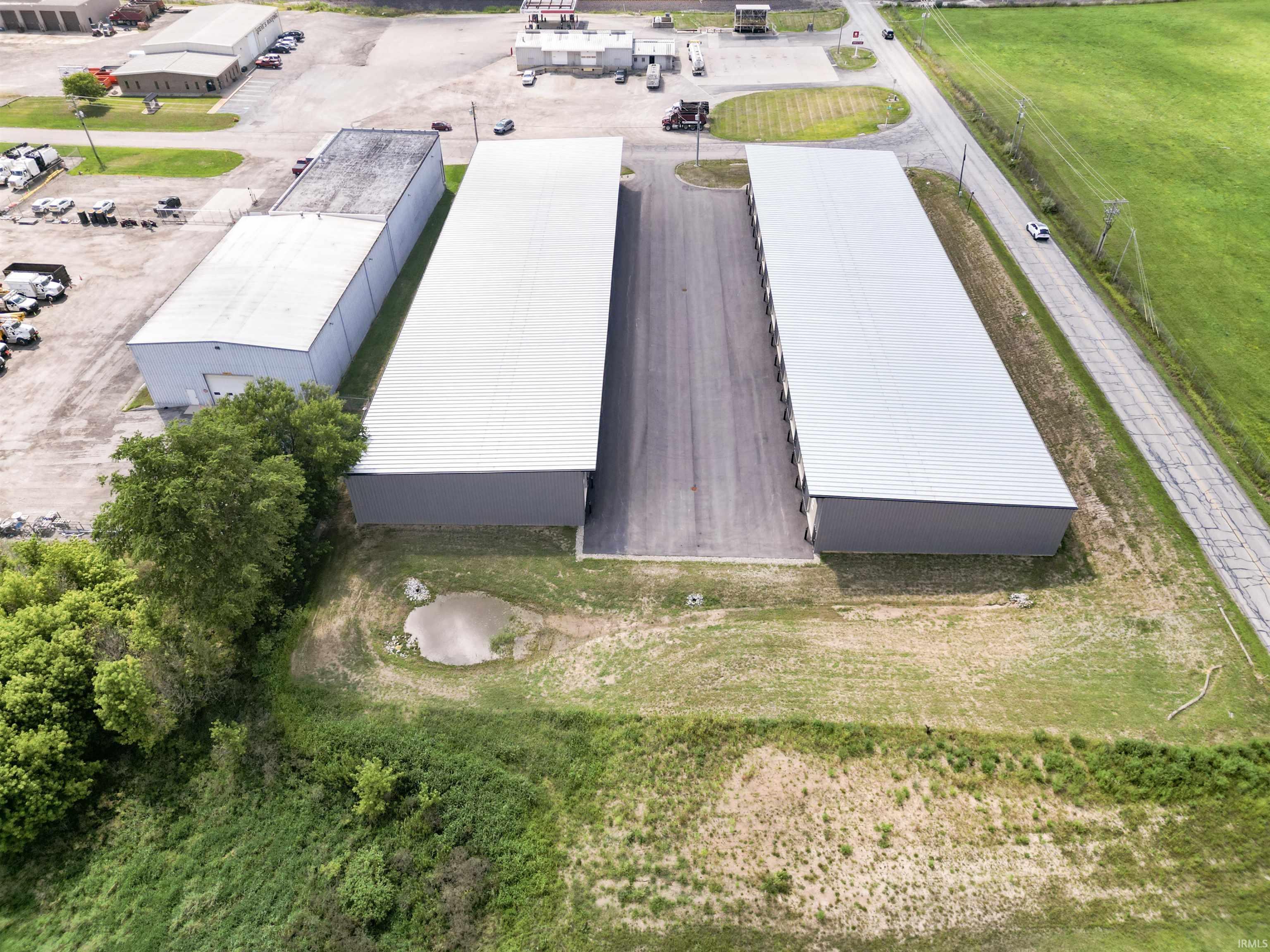 2490 N 2490 N Rainbow Drive Warsaw IN 46582