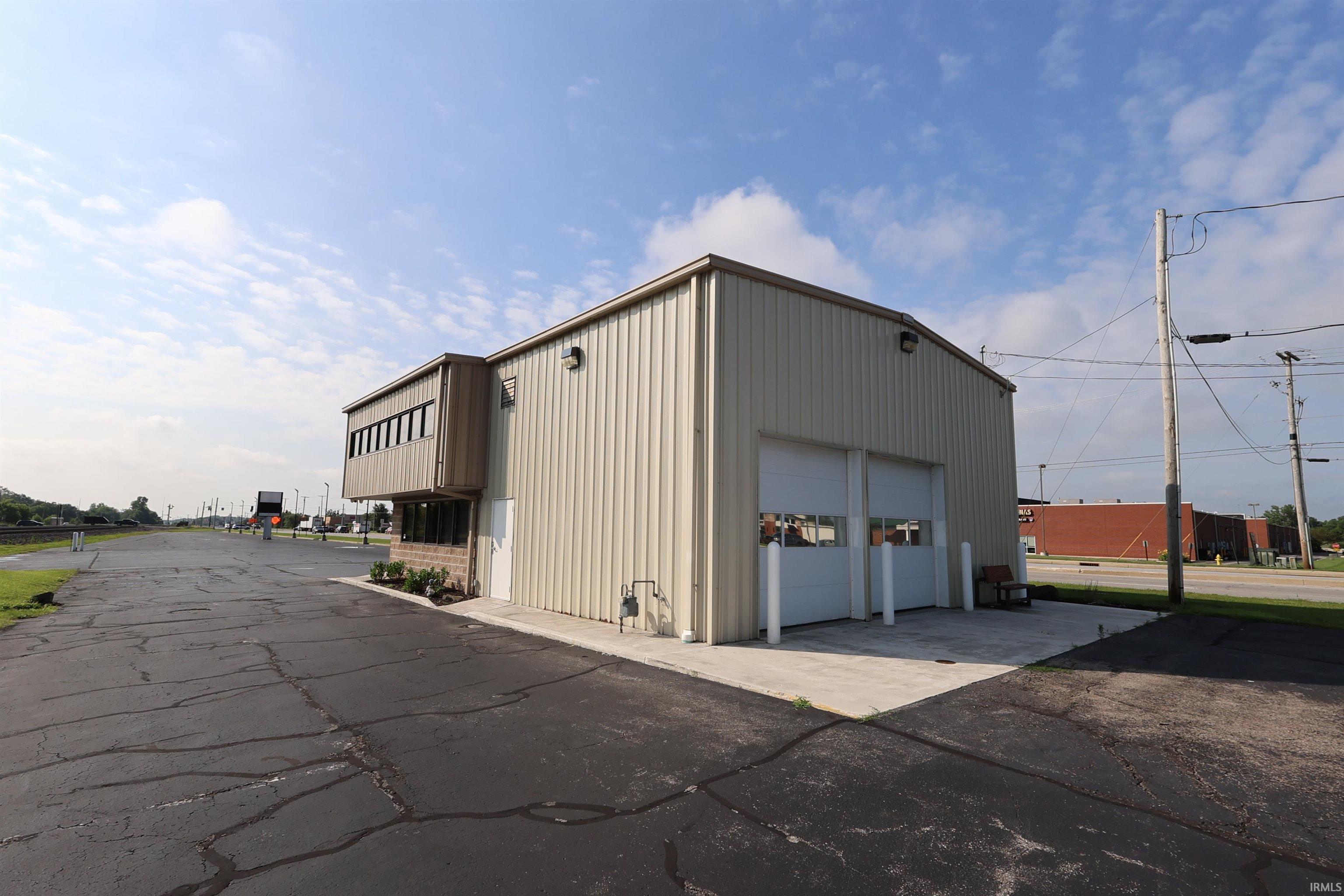 23119 Us 33 Elkhart IN 46517