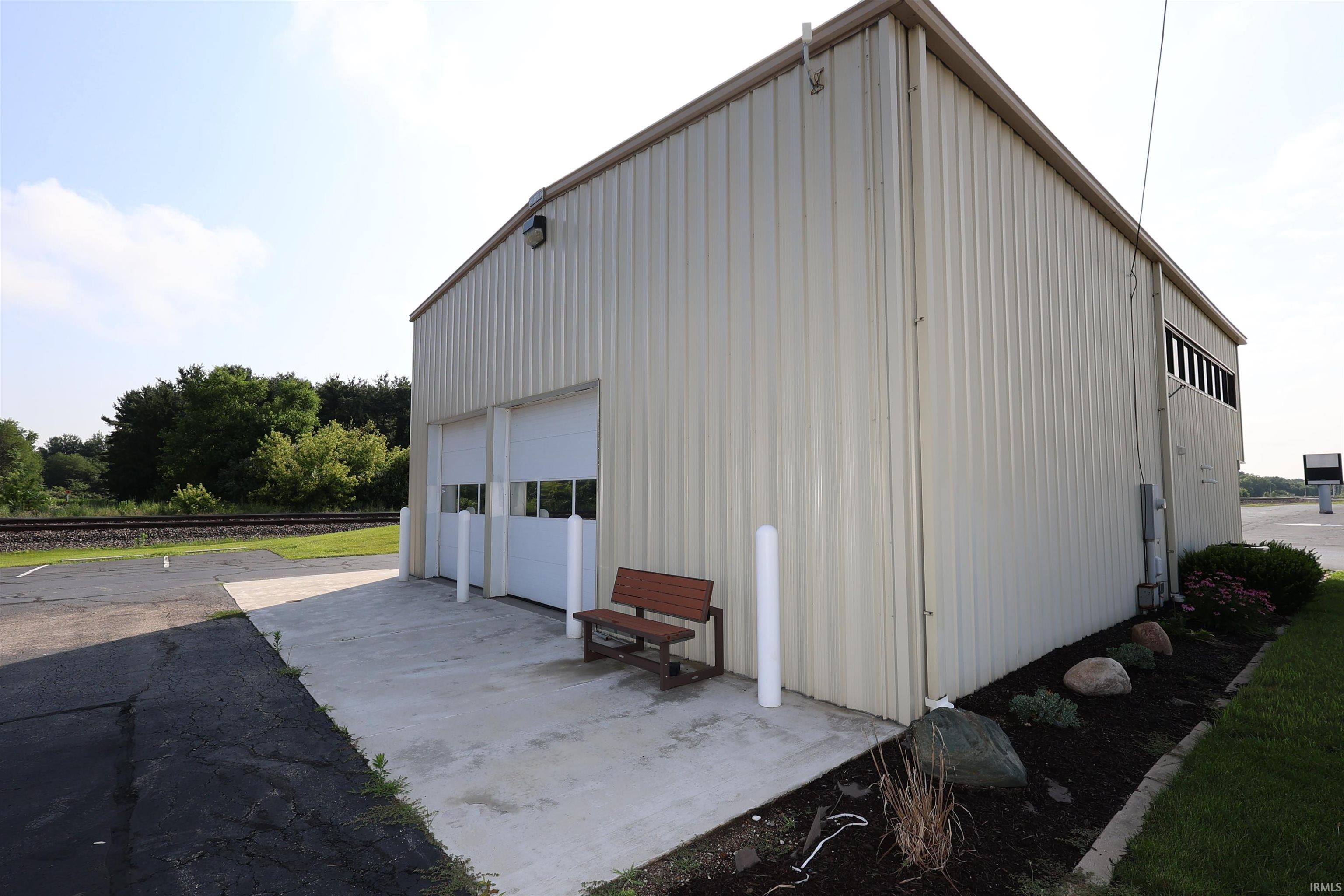 23119 Us 33 Elkhart IN 46517