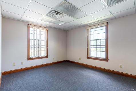 5525 Oak Valley Place Fort Wayne IN 46845