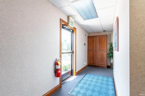 5525 Oak Valley Place Fort Wayne IN 46845