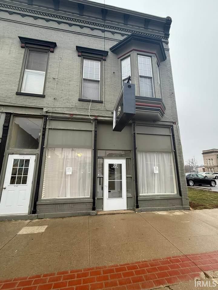 35 W Market Street Huntington IN 46750