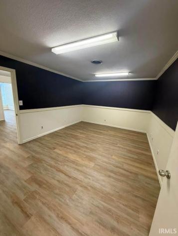 35 W Market Street Huntington IN 46750